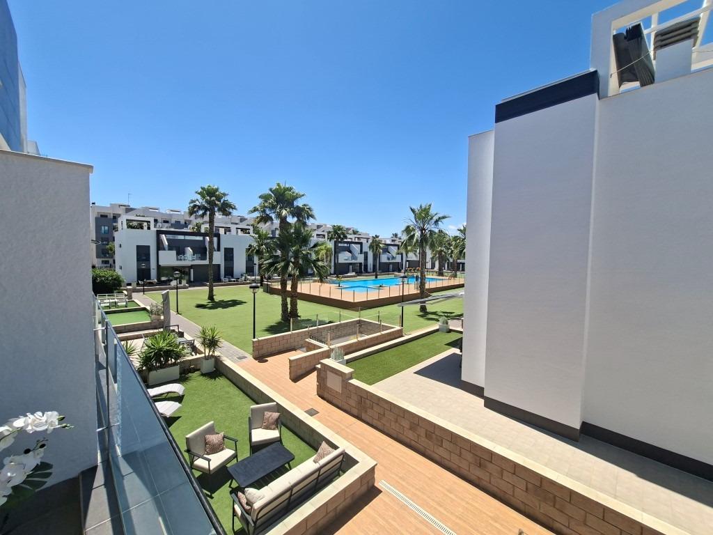 Apartment in Guardamar del Segura, Alicante, Spain 2 bedrooms, 88 sq.m. No. 189530