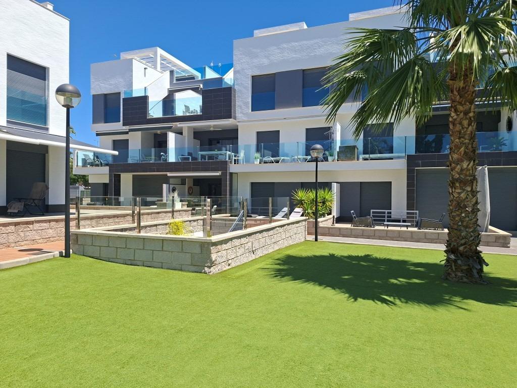 Apartment in Guardamar del Segura, Alicante, Spain 2 bedrooms, 88 sq.m. No. 189530