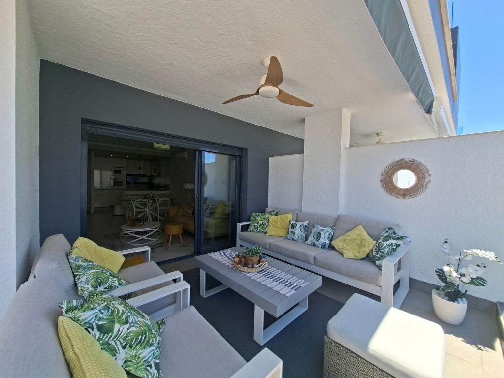Apartment in Guardamar del Segura, Alicante, Spain 2 bedrooms, 88 sq.m. No. 189530