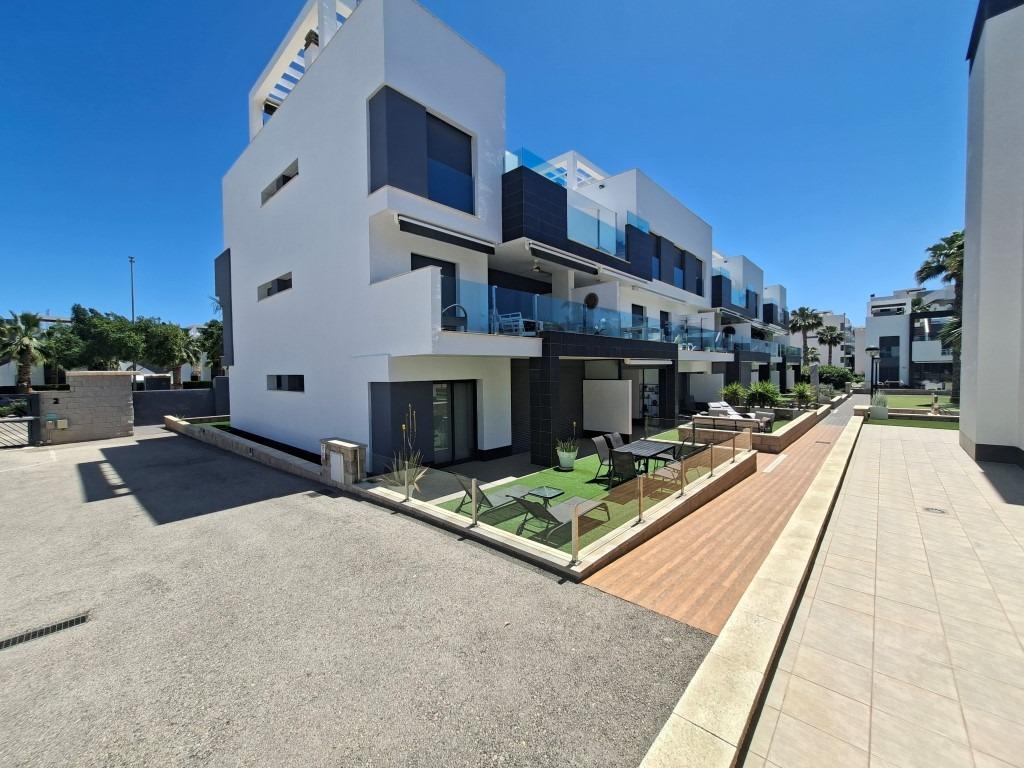 Apartment in Guardamar del Segura, Alicante, Spain 2 bedrooms, 88 sq.m. No. 189530