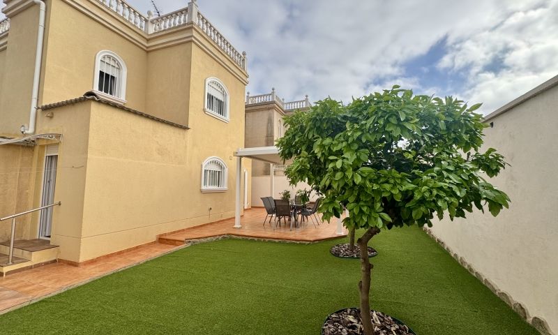 Huvila Torrevieja, Alicante, Espanja 4 makuuhuonetta, 124 m2 No. 189528