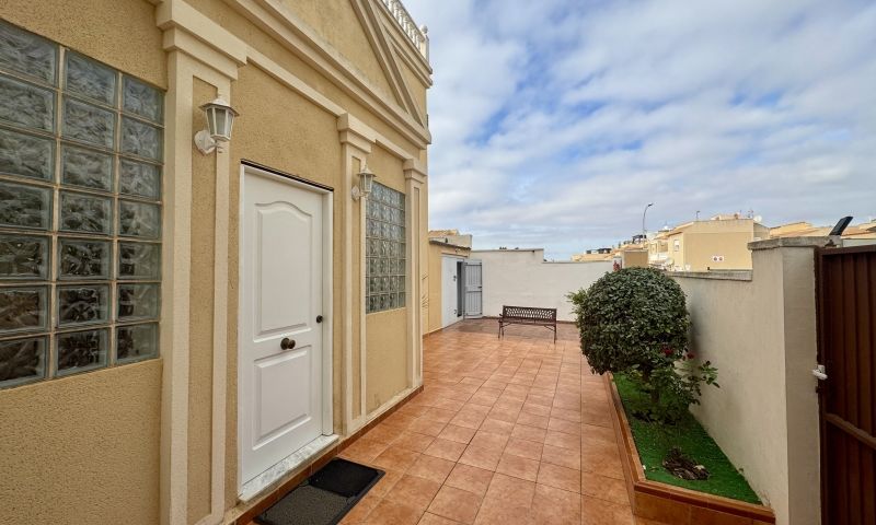 Huvila Torrevieja, Alicante, Espanja 4 makuuhuonetta, 124 m2 No. 189528