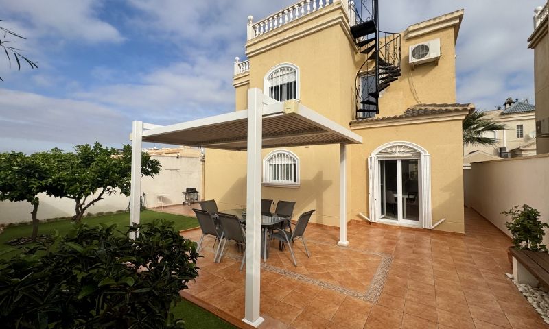 Huvila Torrevieja, Alicante, Espanja 4 makuuhuonetta, 124 m2 No. 189528