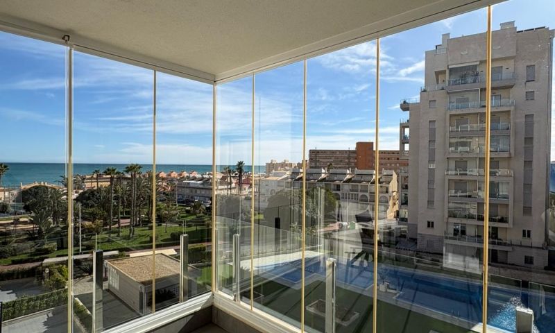 Appartamento a Torrevieja, Alicante, Spagna 2 camere da letto, 73 mq. N° 189526
