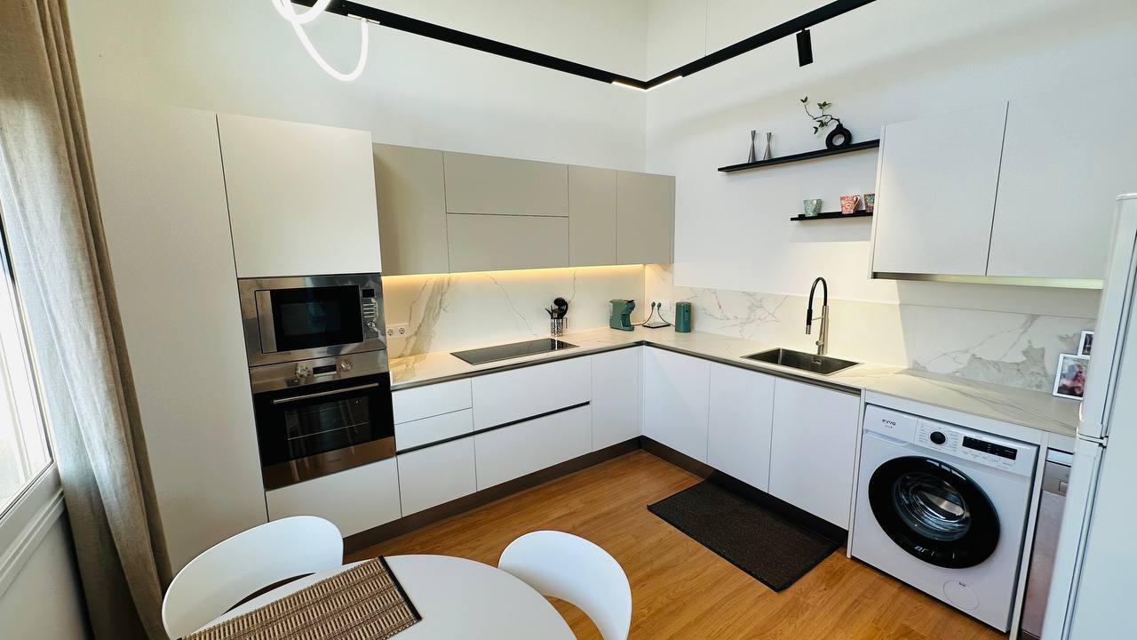 Dom w Lloret de Mar, Girona, Hiszpania 7 sypialni,  nr 140438
