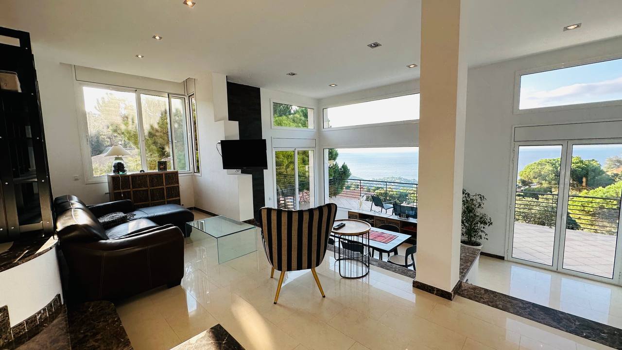 Dom w Lloret de Mar, Girona, Hiszpania 7 sypialni,  nr 140438