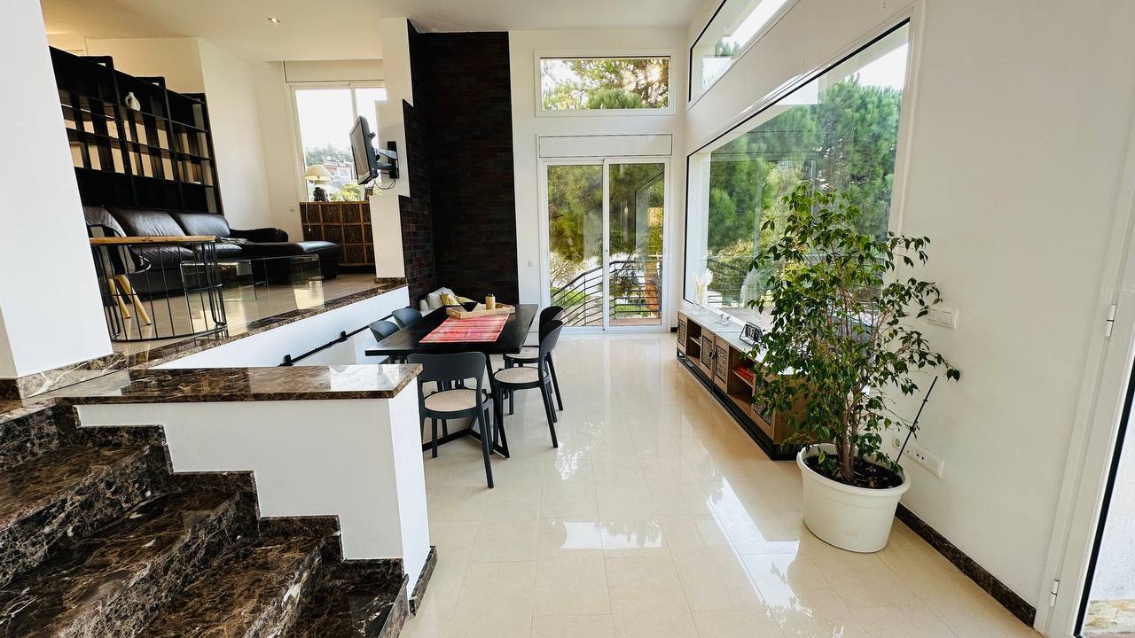Dom w Lloret de Mar, Girona, Hiszpania 7 sypialni,  nr 140438