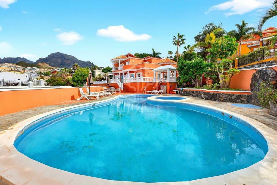 Villa in Adeje, Tenerife, Spanien 5 Schlafzimmer, 455 m2 Nr. 148792