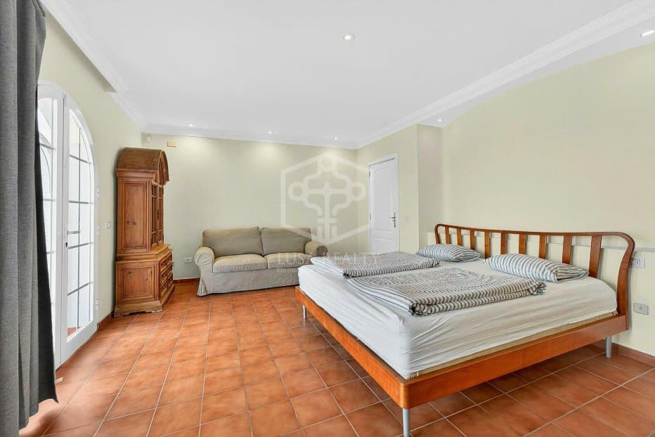 Villa in Adeje, Tenerife, Spanien 5 Schlafzimmer, 455 m2 Nr. 148792