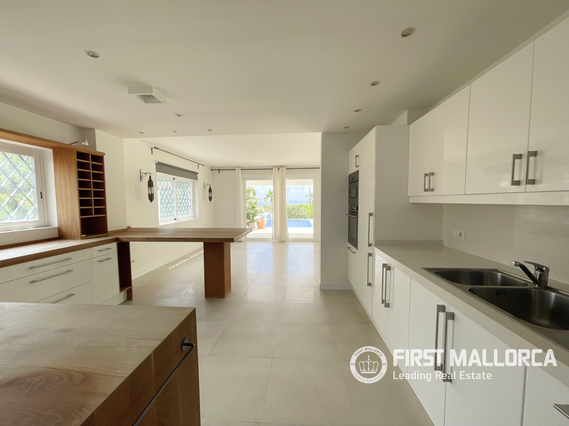 Villa a Mallorca, Spagna 5 camere da letto, 269 mq. N° 172002