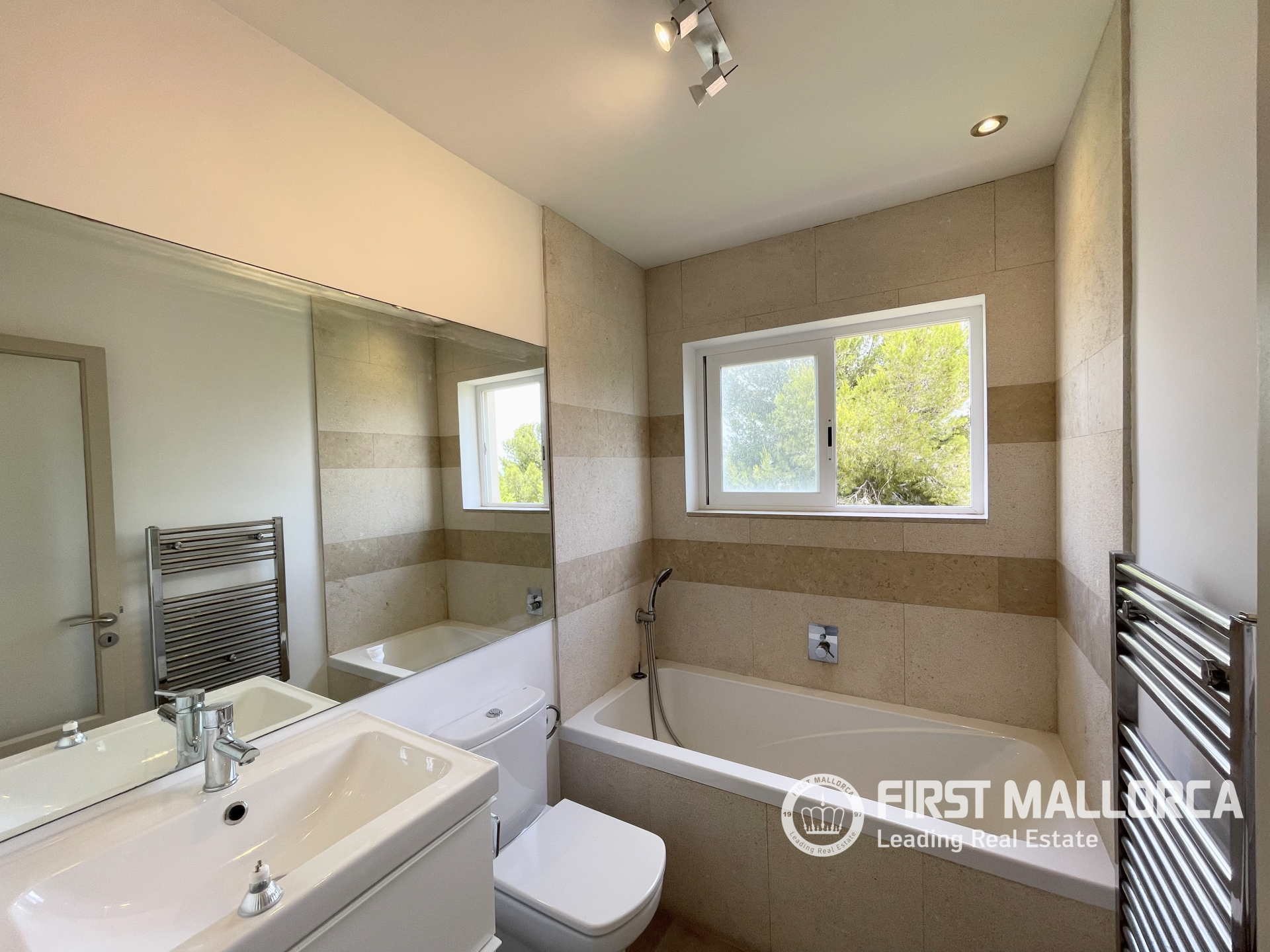 Villa a Mallorca, Spagna 5 camere da letto, 269 mq. N° 172002