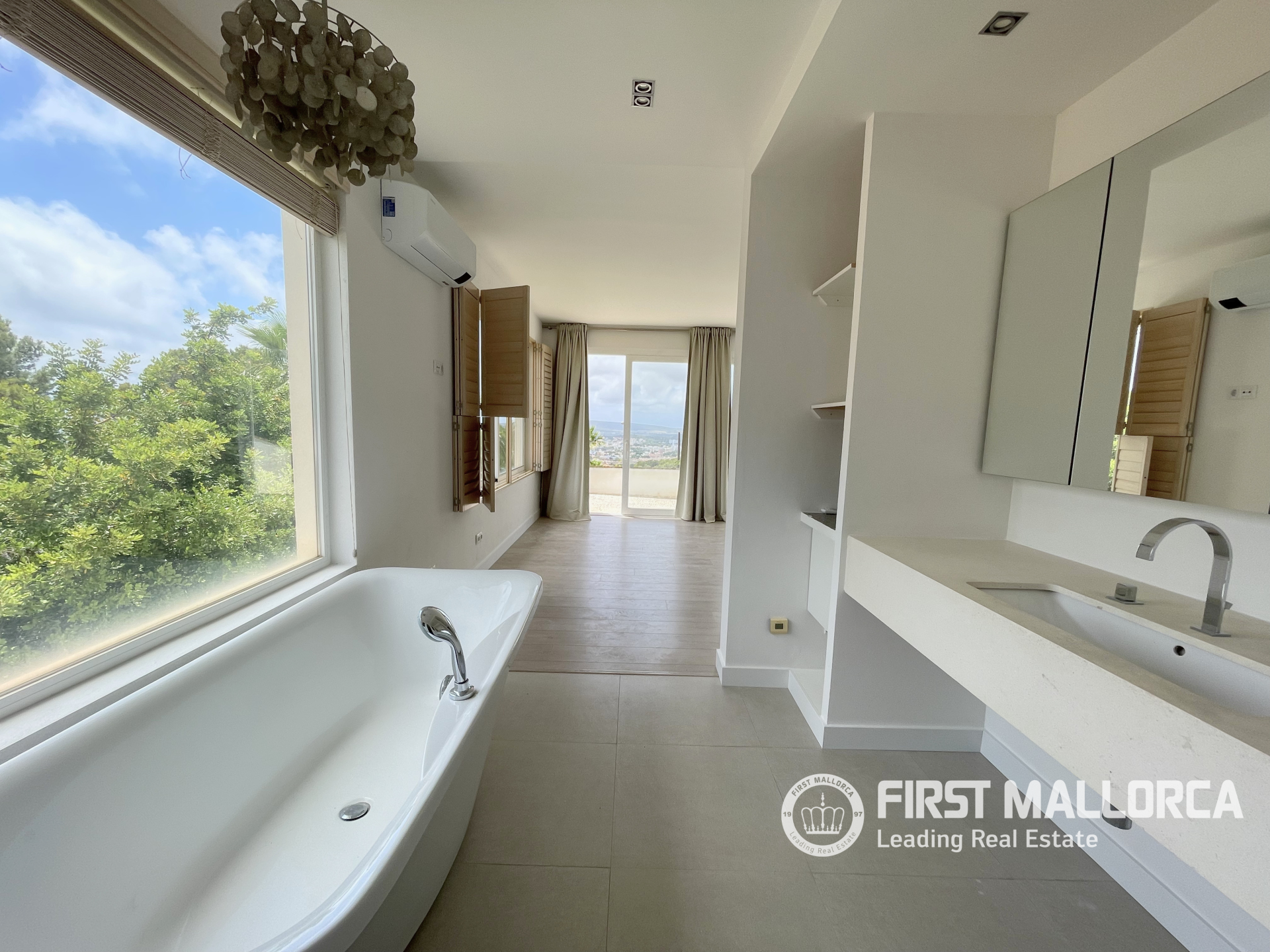 Villa a Mallorca, Spagna 5 camere da letto, 269 mq. N° 172002
