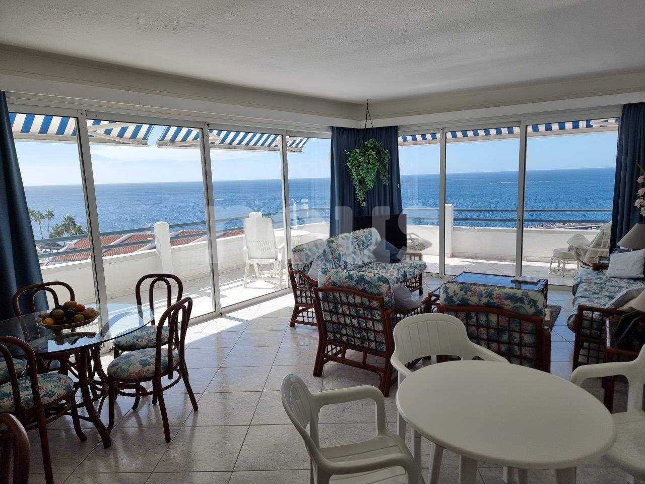 Apartment à Adeje, Tenerife, Espagne 2 chambres, 86 m2 No. 138281