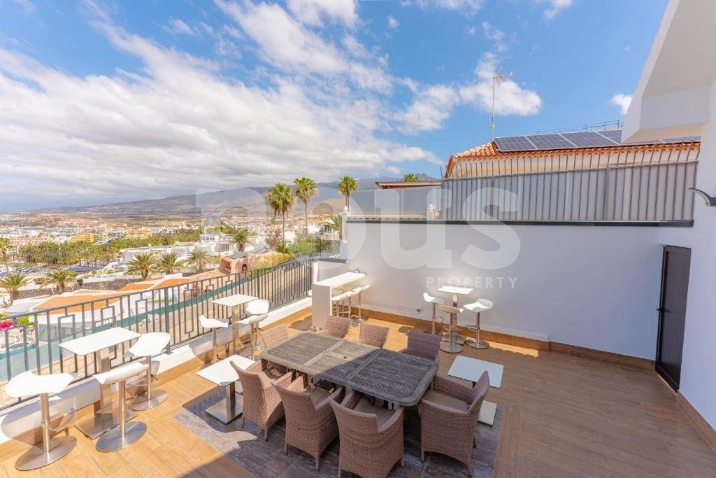Villa in San Eugenio, Tenerife, Spanien 7 Schlafzimmer, 373 m2 Nr. 138279