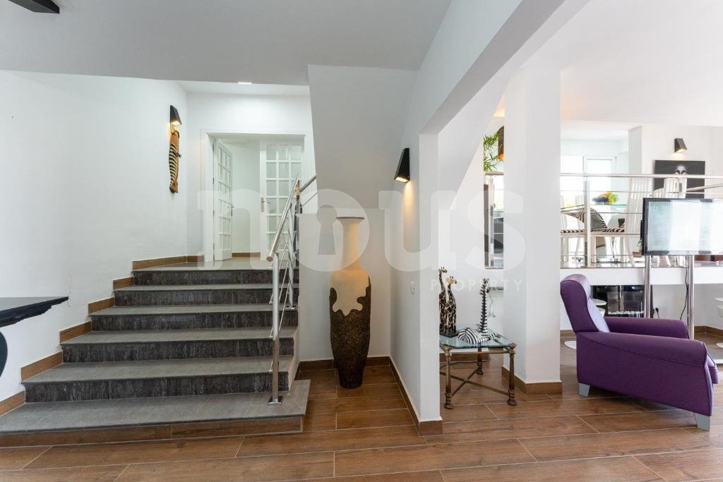 Villa in San Eugenio, Tenerife, Spanien 7 Schlafzimmer, 373 m2 Nr. 138279