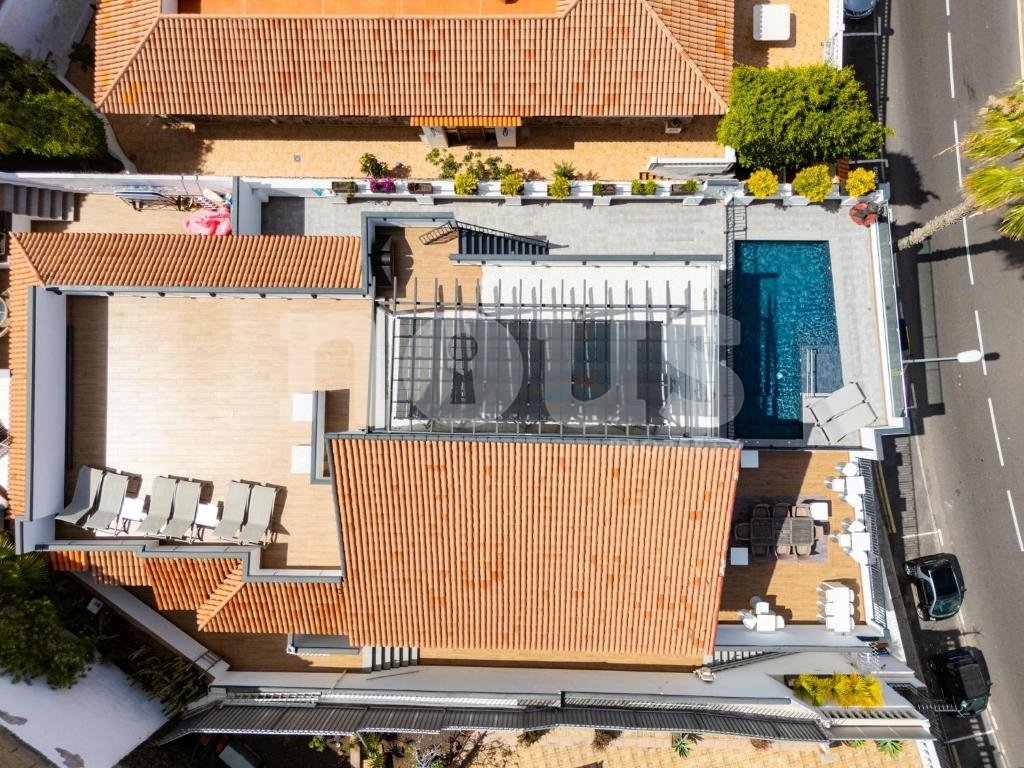 Villa in San Eugenio, Tenerife, Spanien 7 Schlafzimmer, 373 m2 Nr. 138279