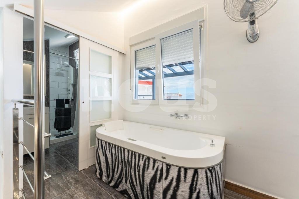 Villa in San Eugenio, Tenerife, Spanien 7 Schlafzimmer, 373 m2 Nr. 138279