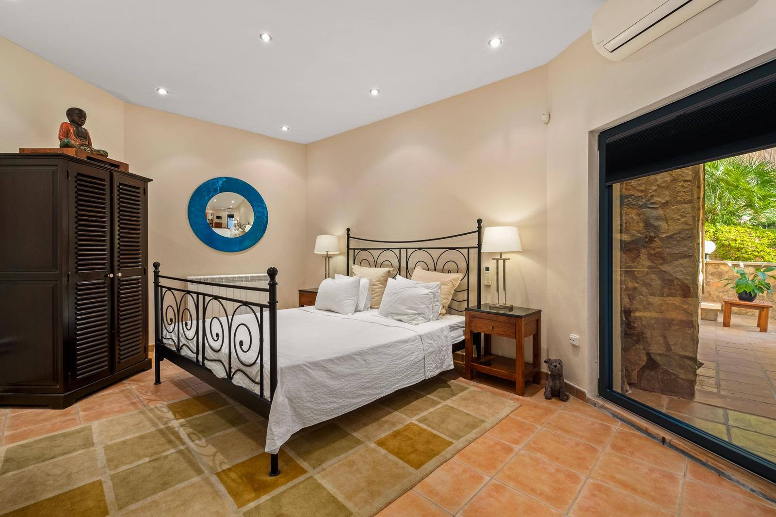 Villa à Bendinat, Mallorca, Espagne 4 chambres, 291 m2 No. 102642