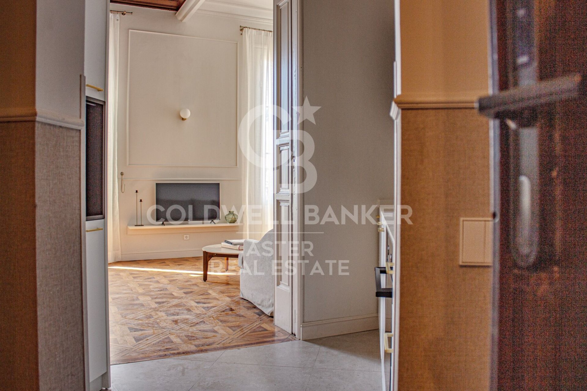Trīņu māja Barcelona, Spānijā 2 istabas, 92 m2 Nr. 178974