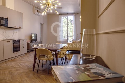 Triplex in Barcelona, Spanien 2 Schlafzimmer, 118 m2 Nr. 178975