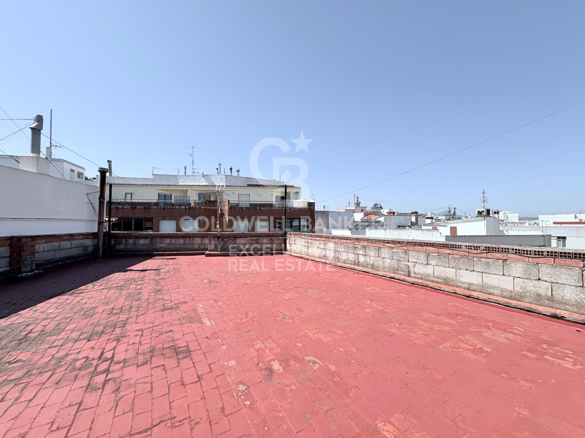 Kommersiell fastighet i Oliva, Valencia, Spanien 866 kvm. Nr. 178976