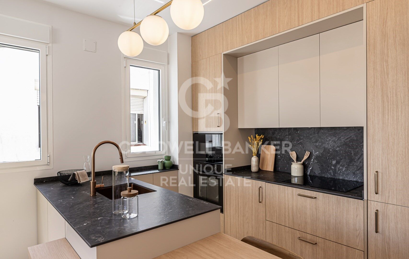 Apartment à Madrid, Espagne 2 chambres, 92 m2 No. 178381