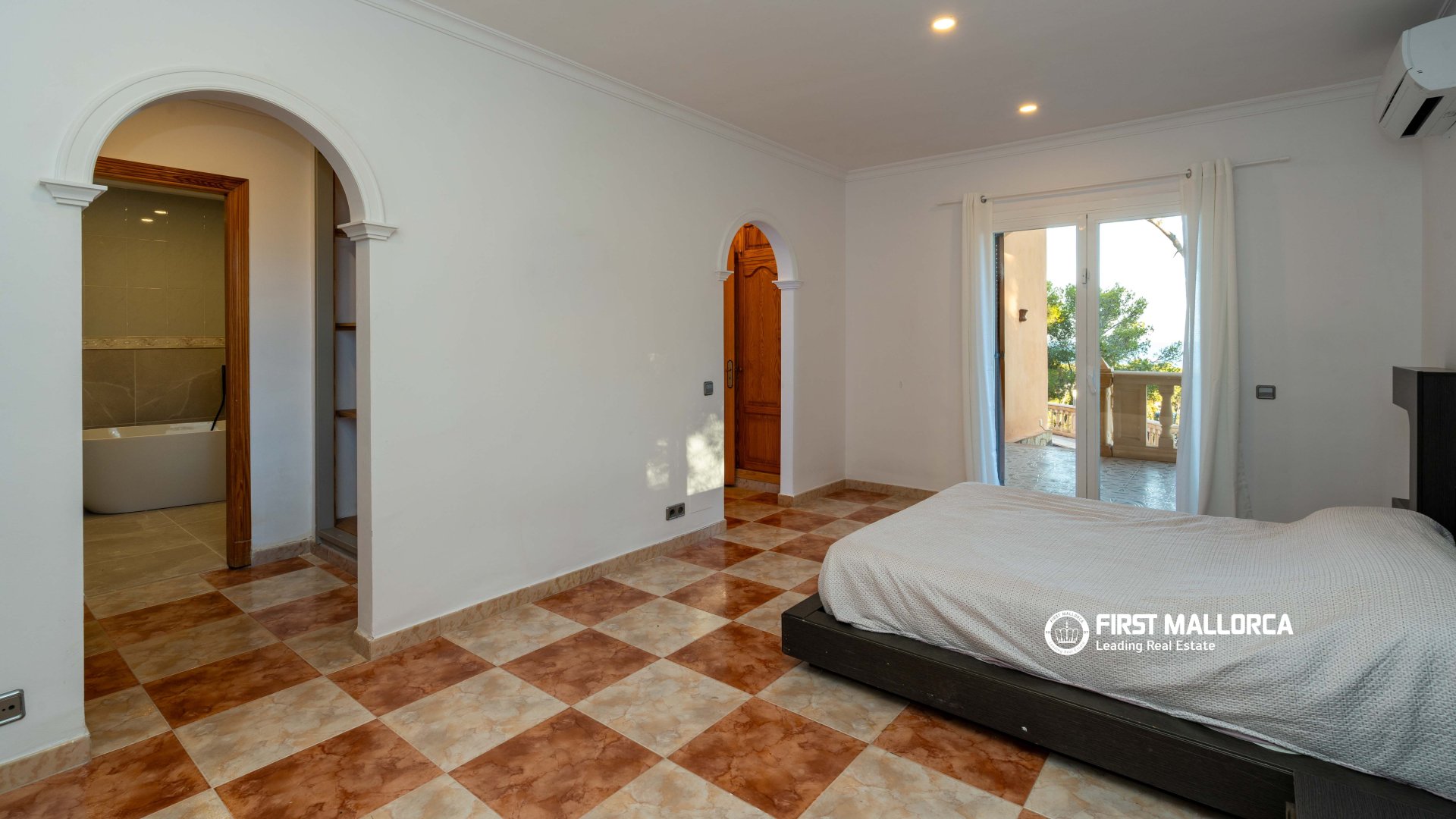Villa Mallorca, Spānijā 5 istabas, 334 m2 Nr. 182701