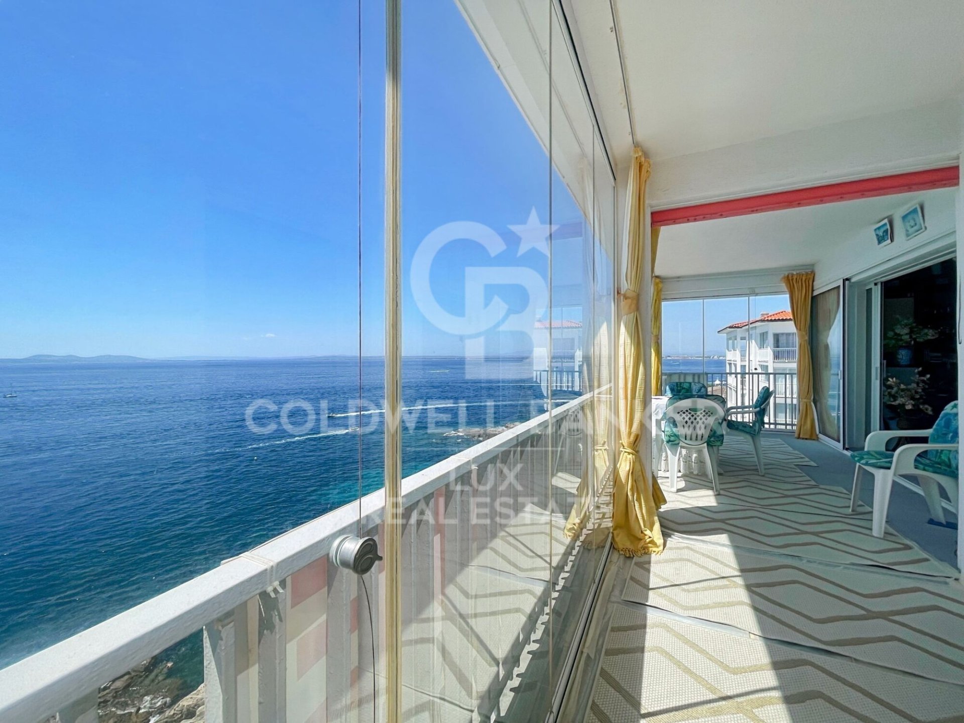 Penthouse in Roses, Girona, Spain 3 bedrooms, 84 sq.m. No. 160072