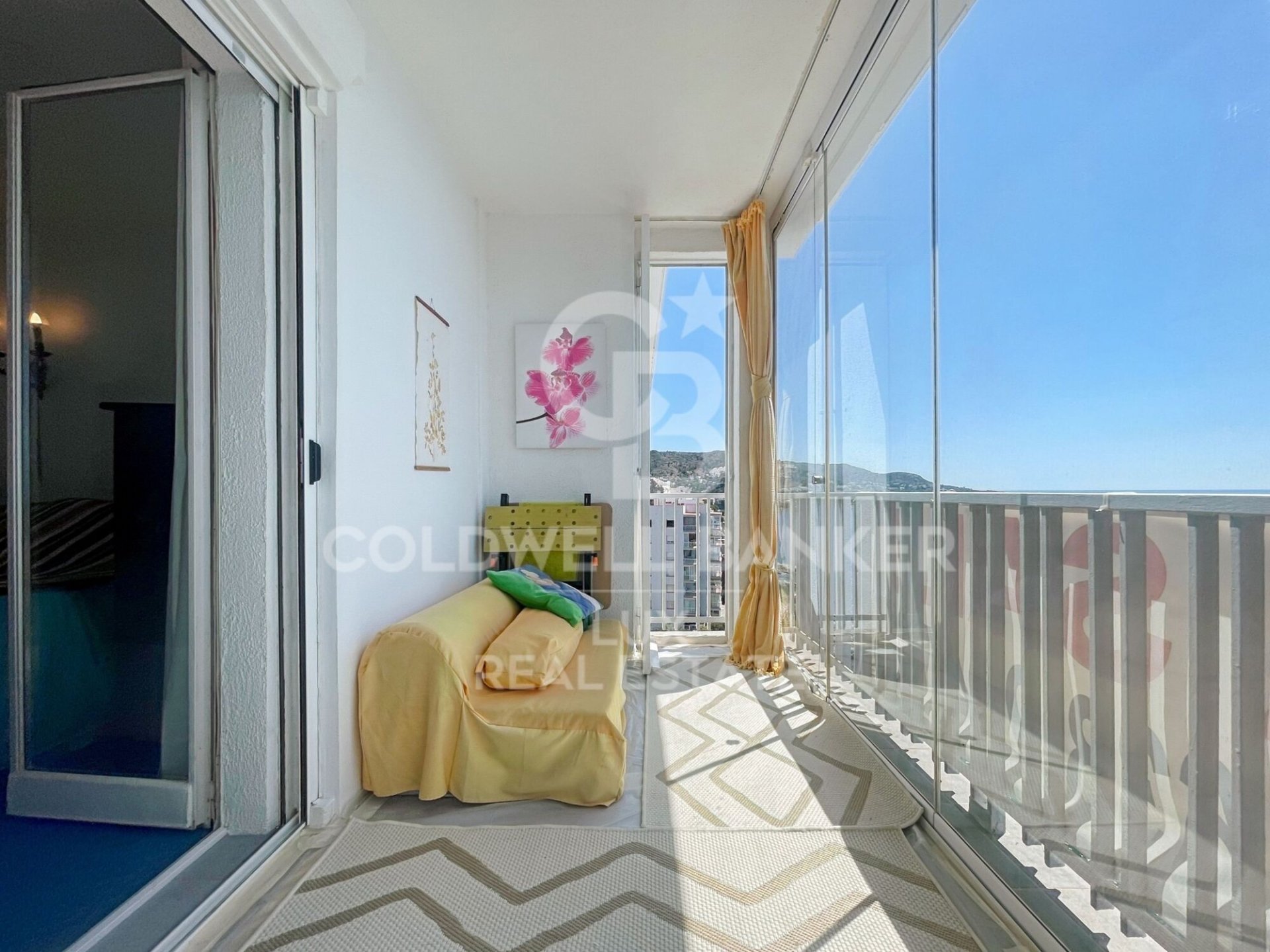 Penthouse in Roses, Girona, Spain 3 bedrooms, 84 sq.m. No. 160072