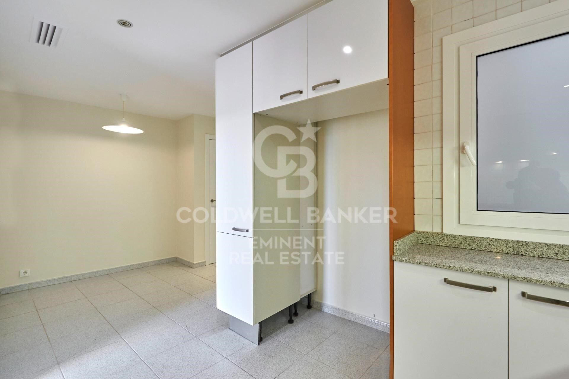 Apartamento en Barcelona, España 5 dormitorios, 250 m2 No. 160454