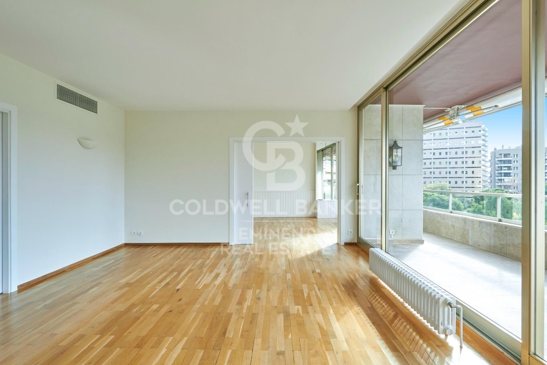 Apartamento en Barcelona, España 5 dormitorios, 250 m2 No. 160454