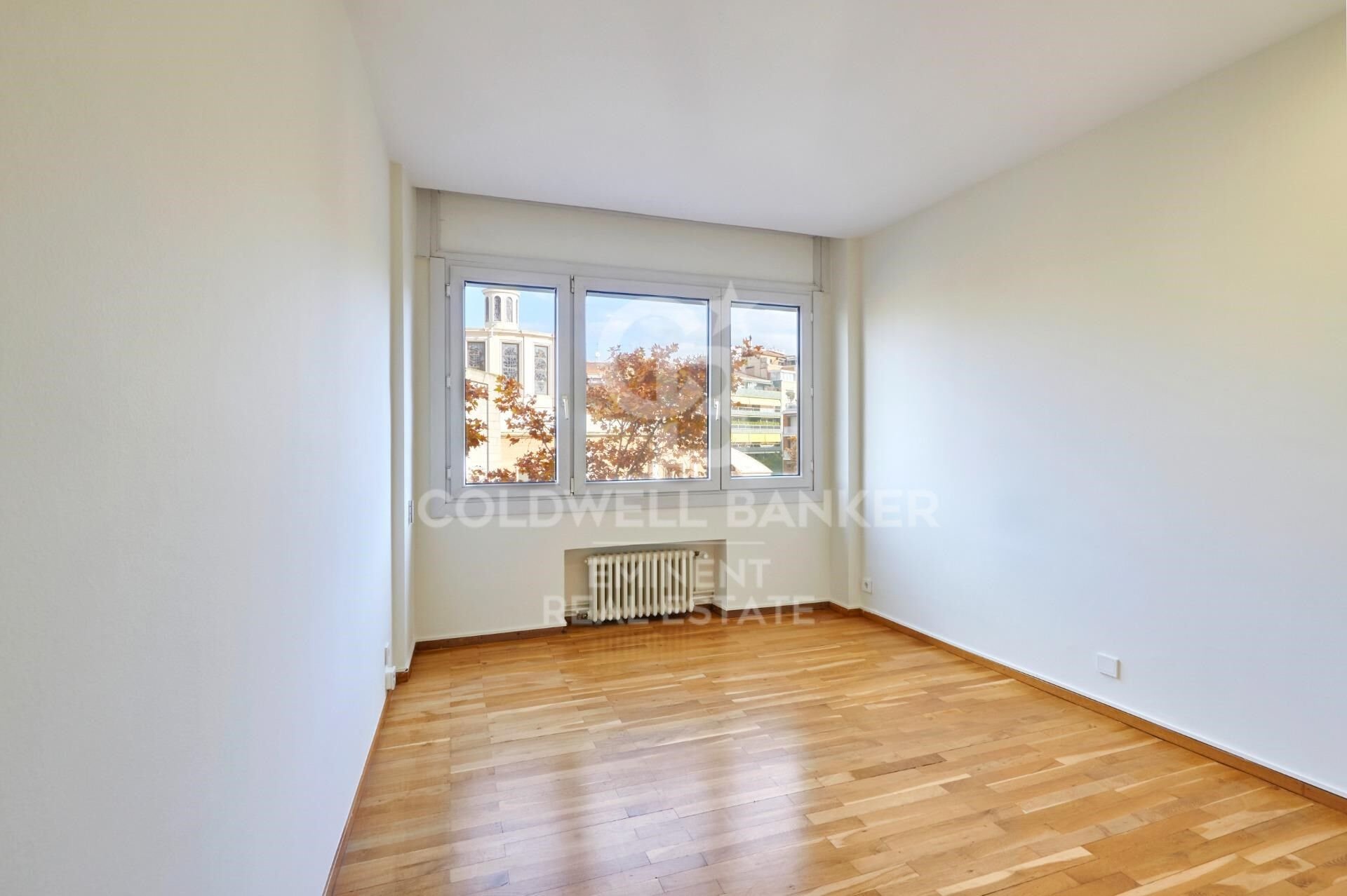 Apartamento en Barcelona, España 5 dormitorios, 250 m2 No. 160454