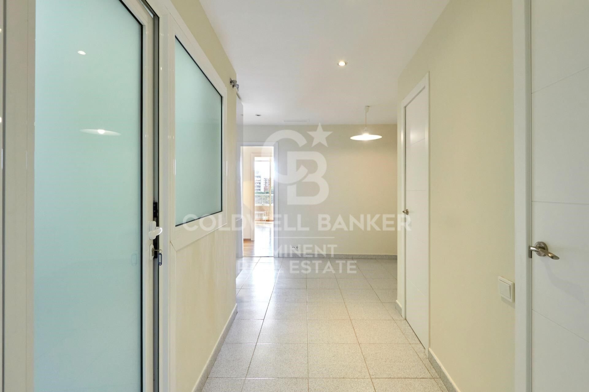 Apartamento en Barcelona, España 5 dormitorios, 250 m2 No. 160454