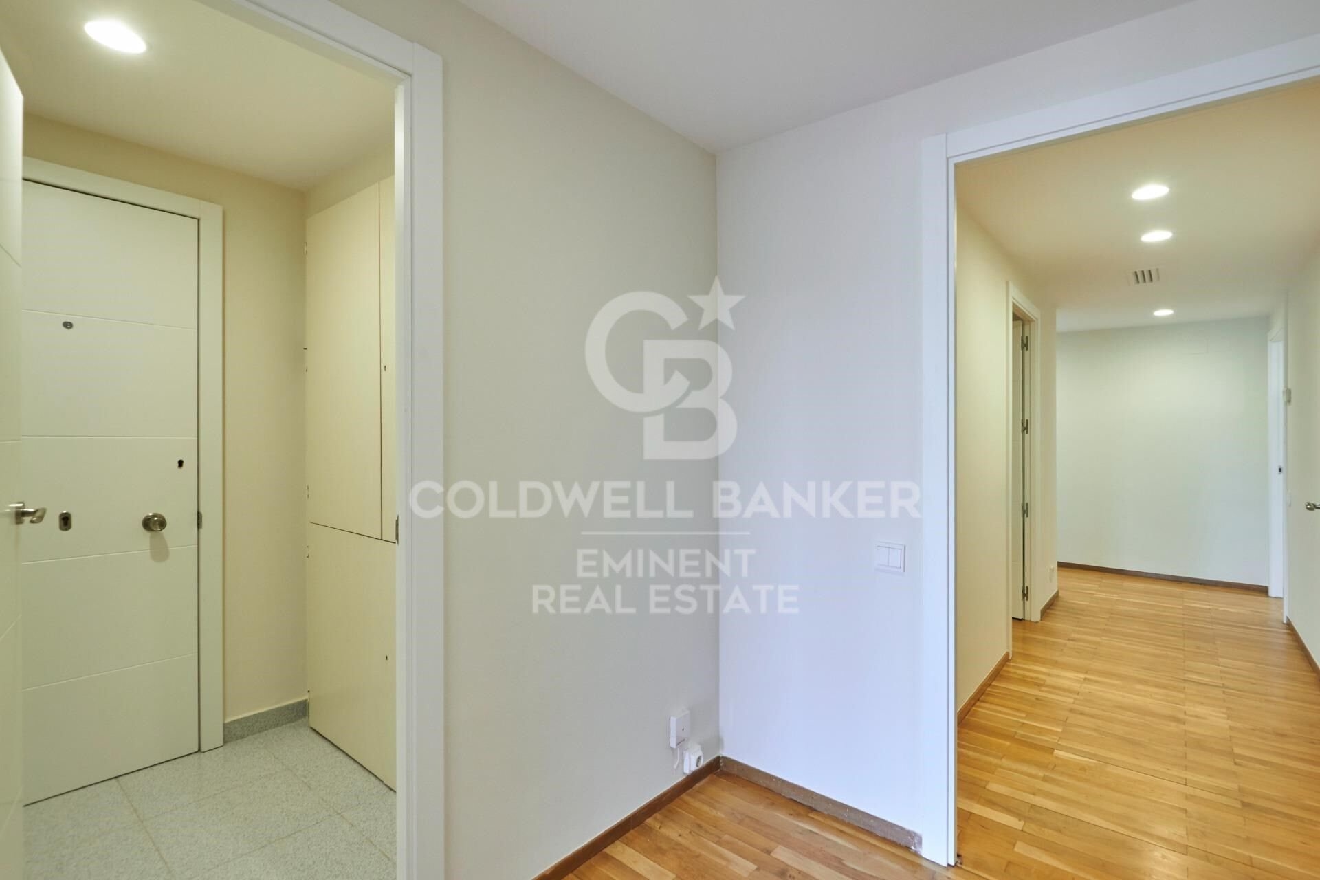 Apartamento en Barcelona, España 5 dormitorios, 250 m2 No. 160454