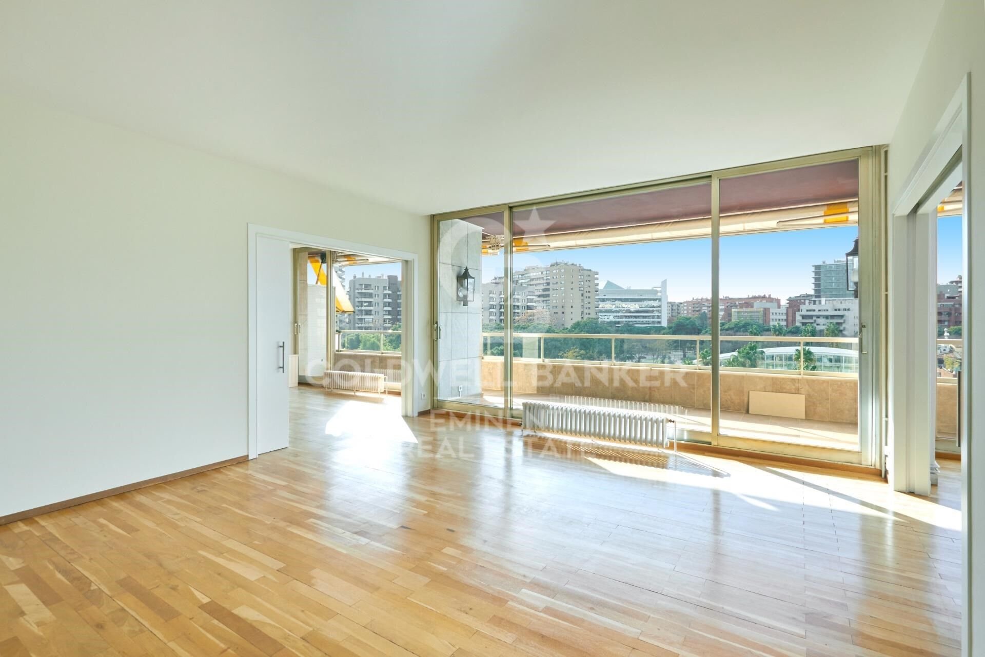 Apartamento en Barcelona, España 5 dormitorios, 250 m2 No. 160454