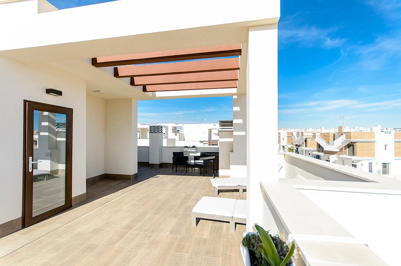 Villa in Alicante, Spain 5 bedrooms, 116 sq.m. No. 76692