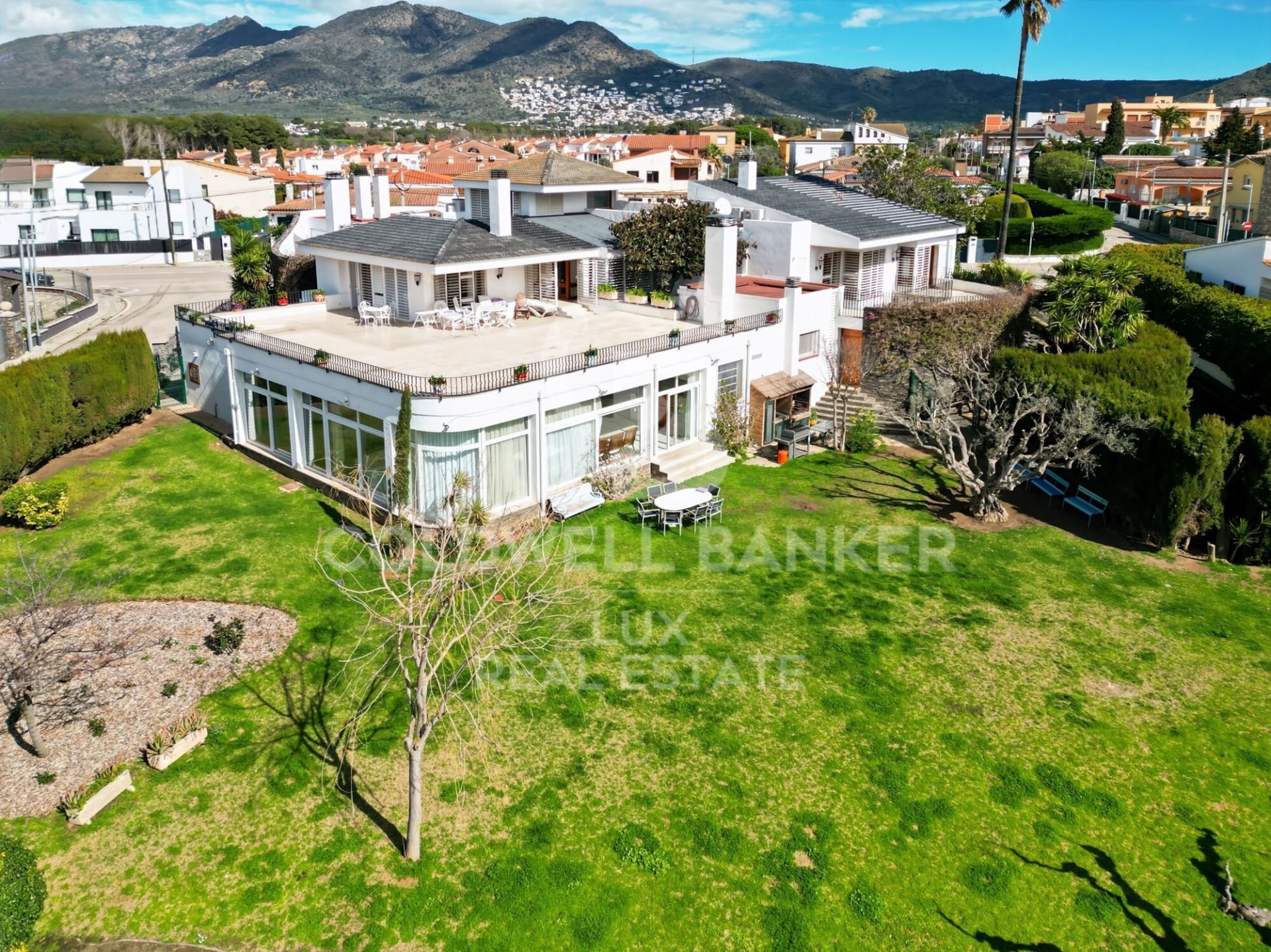 House à Roses, Girona, Espagne 6 chambres, 975 m2 No. 159369