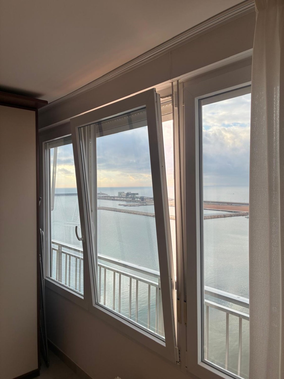 Appartamento a Torrevieja, Alicante, Spagna 2 camere da letto, 100 mq. N° 146824