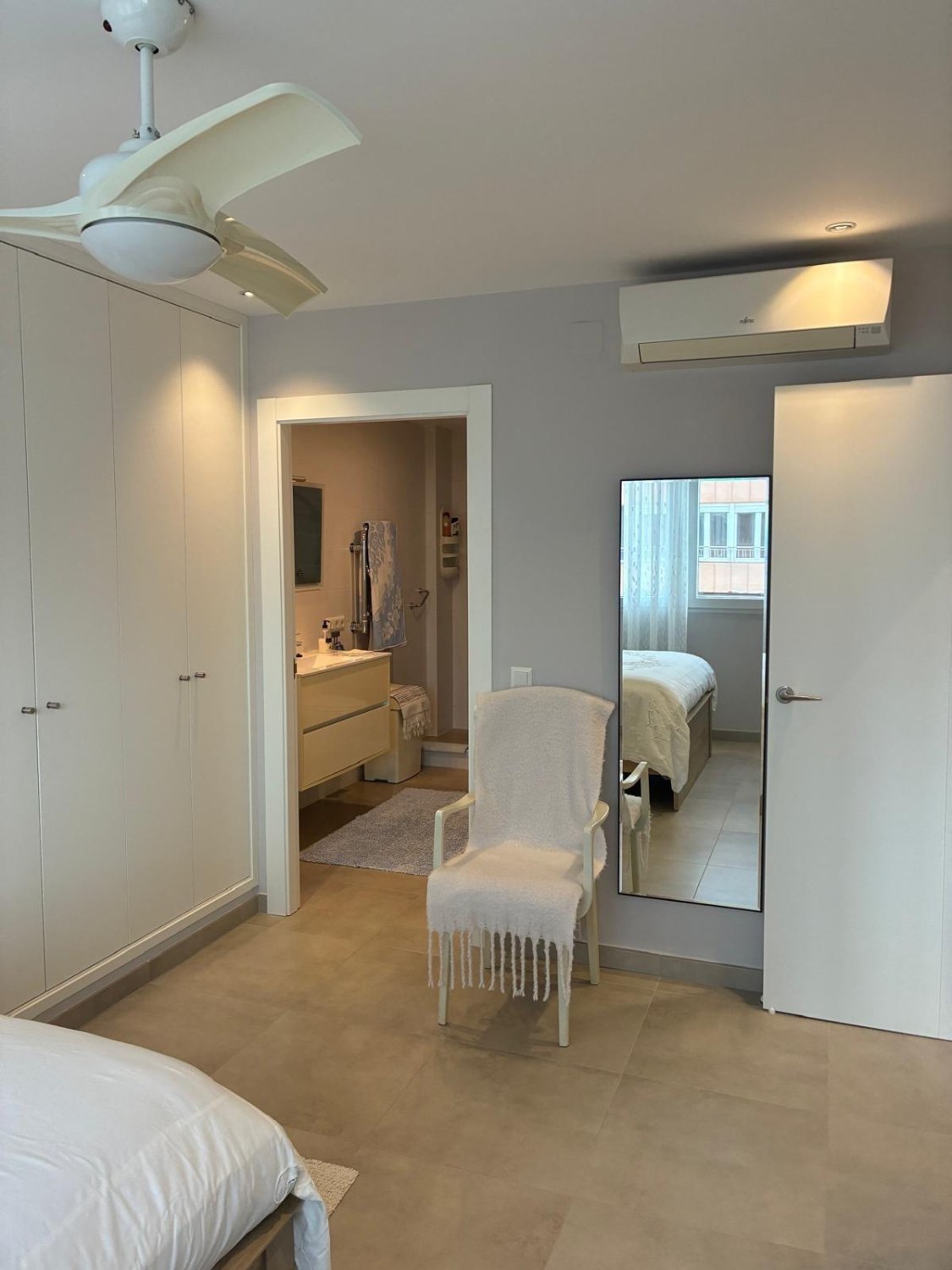 Appartamento a Torrevieja, Alicante, Spagna 2 camere da letto, 100 mq. N° 146824