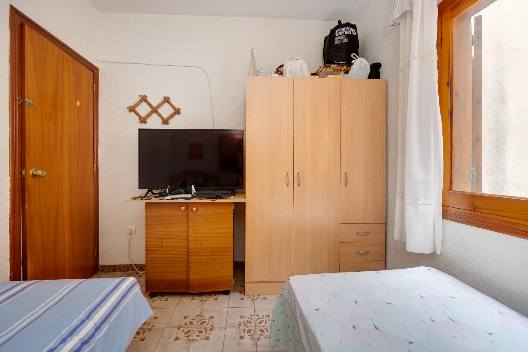 Bungalow en Torrevieja, Alicante, España 75 m2 No. 195173