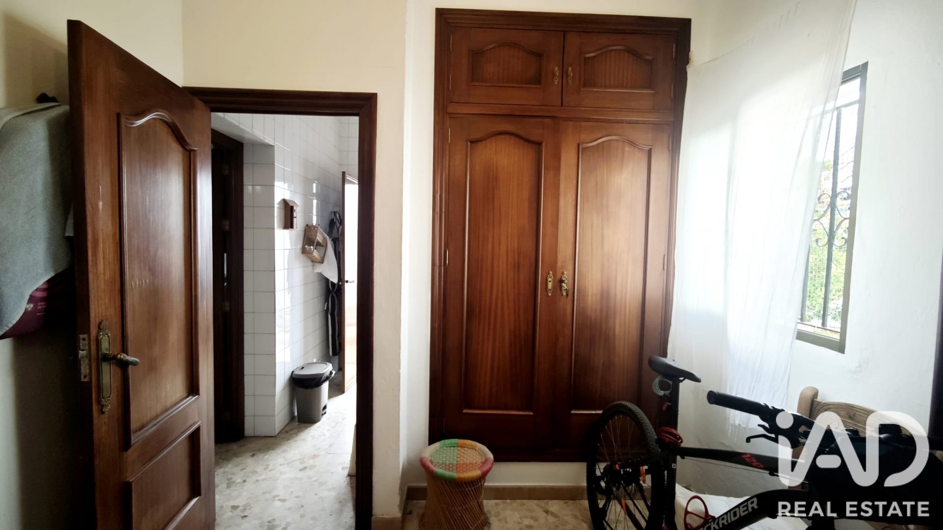 House in Lepe, Huelva, Spain 5 bedrooms, 285 sq.m. No. 187704