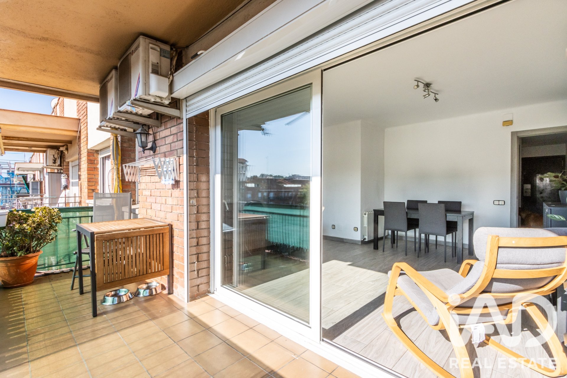 Apartment in Granollers, Barcelona, Spain 3 bedrooms, 87 sq.m. No. 194333