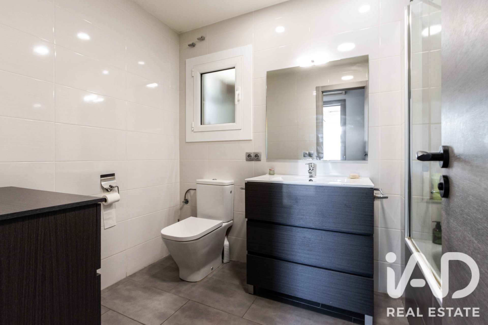Apartment in Granollers, Barcelona, Spain 3 bedrooms, 87 sq.m. No. 194333