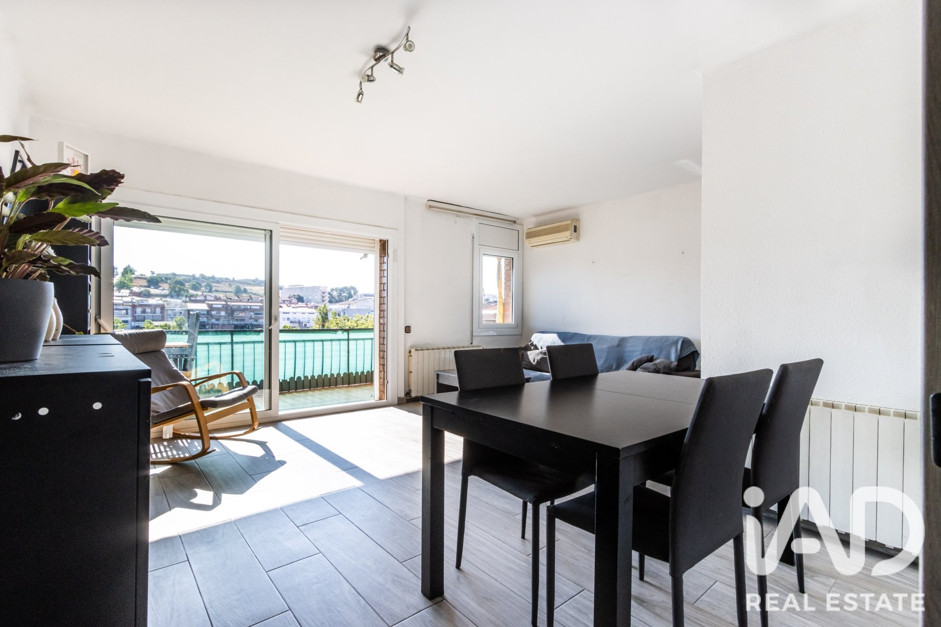 Apartment in Granollers, Barcelona, Spain 3 bedrooms, 87 sq.m. No. 194333
