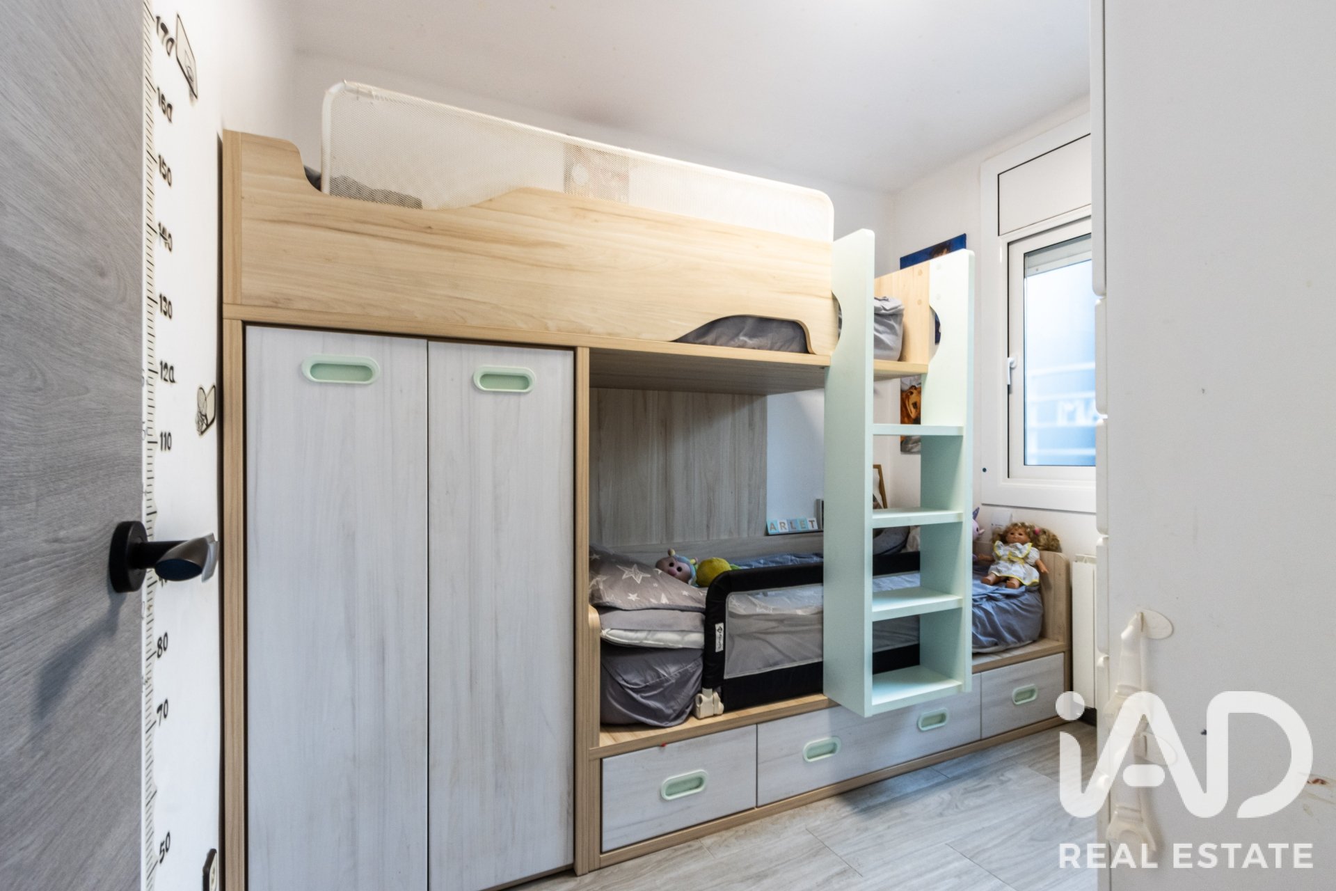 Apartment in Granollers, Barcelona, Spain 3 bedrooms, 87 sq.m. No. 194333
