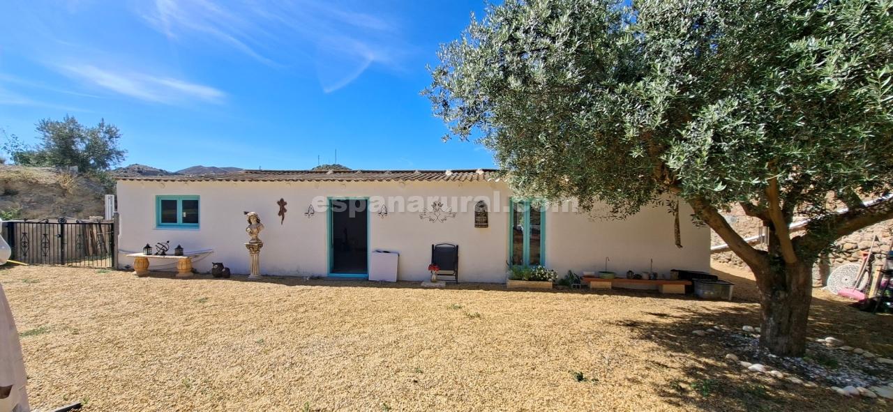 Hus i Arboleas, Almeria, Spanien 5 sovrum, 315 kvm. Nr. 167264