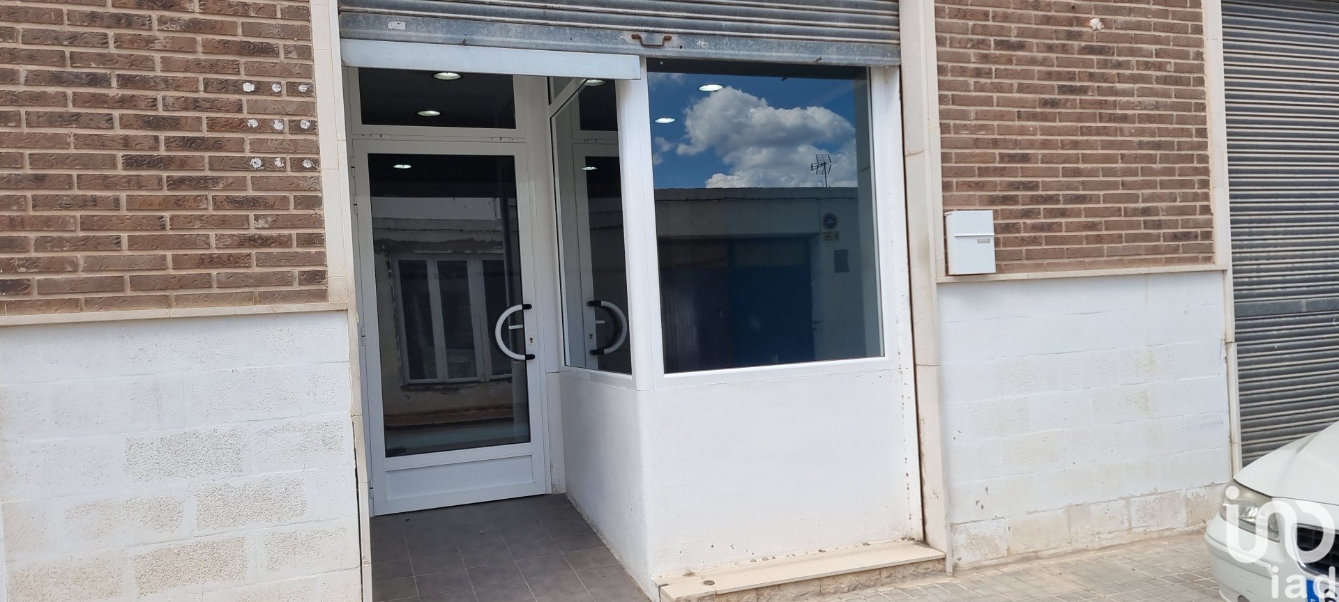 Commercial property in Sax, Alicante, Spain 3 bedrooms, 83 sq.m. No. 185917