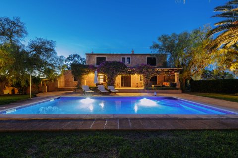 Finca in Campos, Mallorca, Spain 5 bedrooms, 265 sq.m. No. 137529