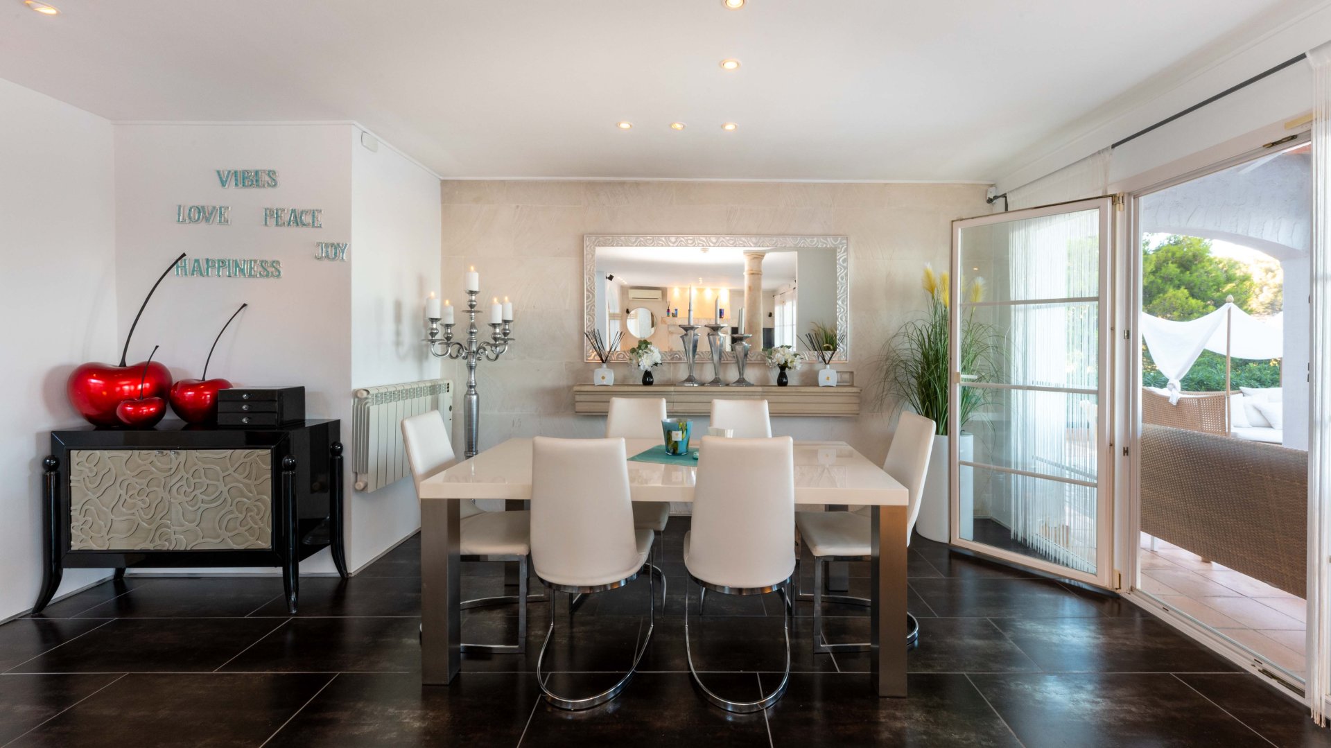 Villa in Mallorca, Spanien 5 Schlafzimmer, 396 m2 Nr. 137528