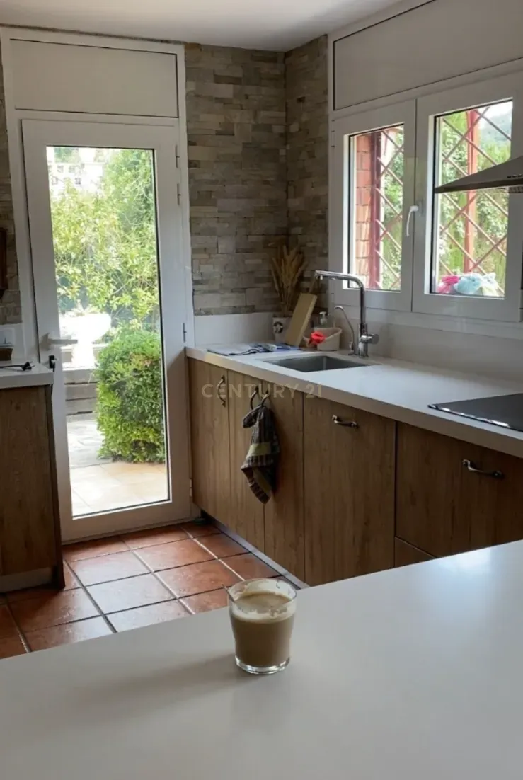 Apartment in Cervello, Barcelona, Spain 5 bedrooms, 251 sq.m. No. 167105